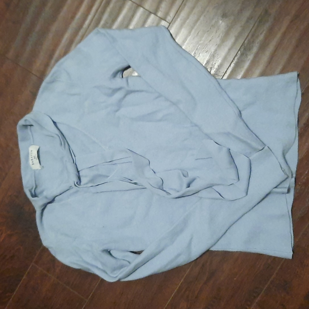 Light blue Babaton sweater. Xxs